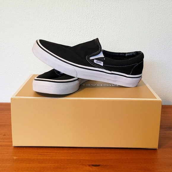 Vans Shoes - Slip on Vans